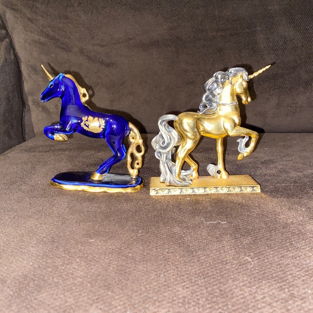 Blue and gold unicorns